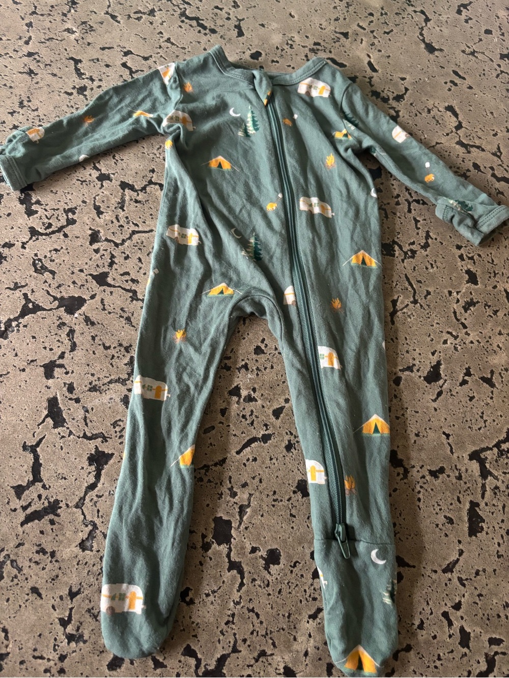 KYTE Baby 0-3 zip footie in camping 🏕️